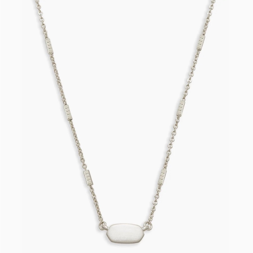 Like New Kendra Scott Fern Pendant Necklace - Bright Silver